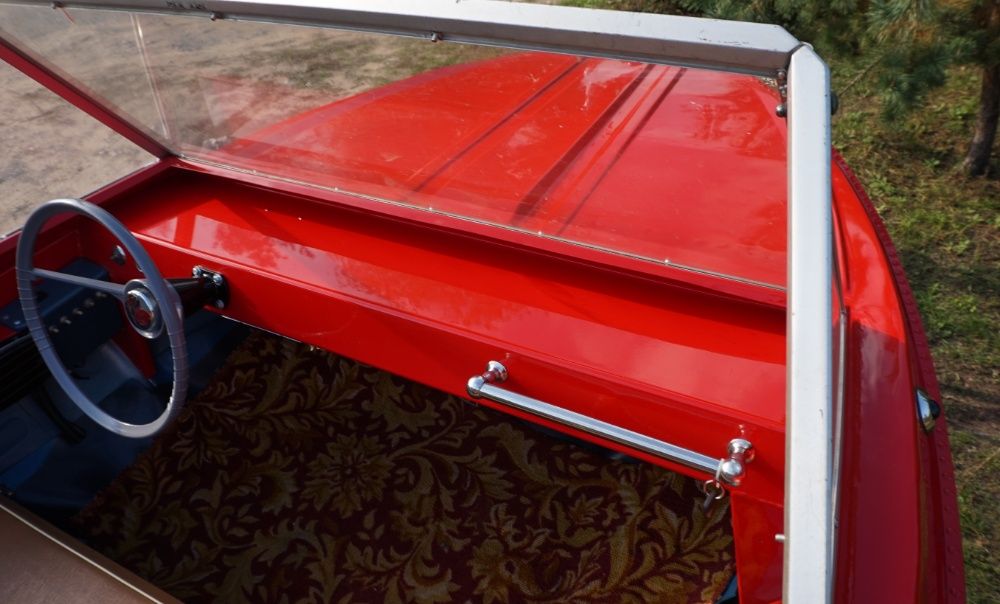 Лодку "КРЫМ", с мотором болотоходом + лафет.