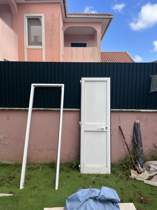 Porta exterior 2x0,65m