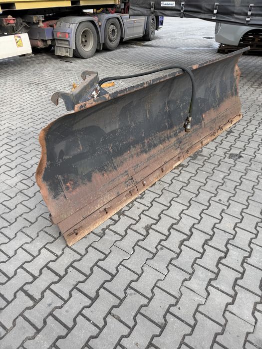 Pług  3m hydrauliczny