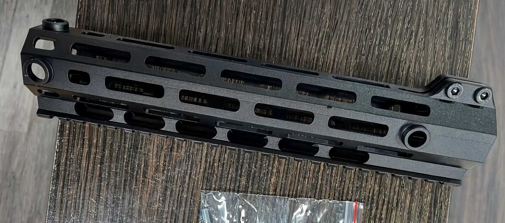 Цівка AR15 / M4 M-Lok 25.4 см пікатінні, QD.
