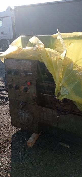 Токарний станок 16 Б 16