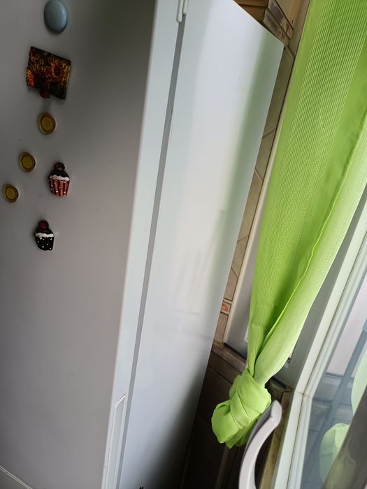 Frigorífico combinado no Frost Hotpoint funciona com sinais na porta