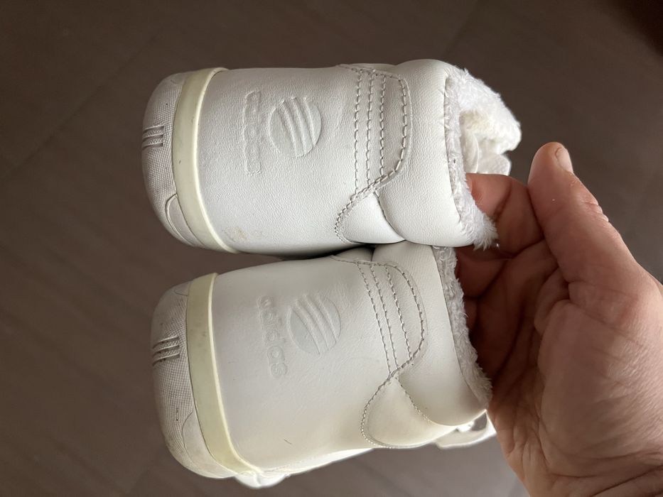 Теплі високі кеди Adidas білі