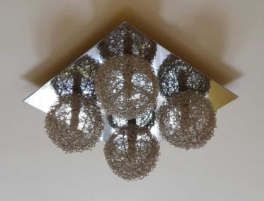 Candeeiro de teto (LED)