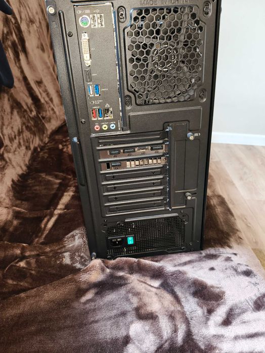 Komputer Gamingowy RTX 3060 Ti | Ryzen 5 5600X | 16GB RAM