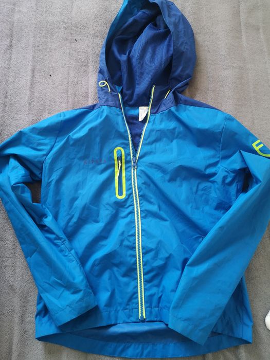 Kurtka Decathlon rozm 140 cm