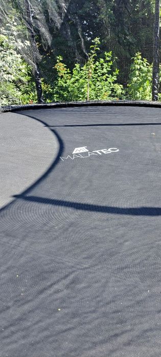 Sprzedam trampolinę średnica 360 cm