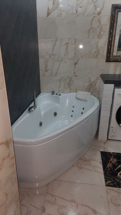 Без відкл СВІТЛА ! Центр 4 кімнатна подобова 10 осіб  оренда посуточна