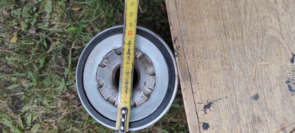 Масляний фільтр до спецтехніки