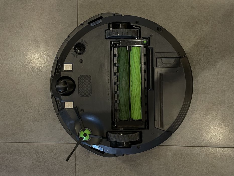 Roomba iRobot i5