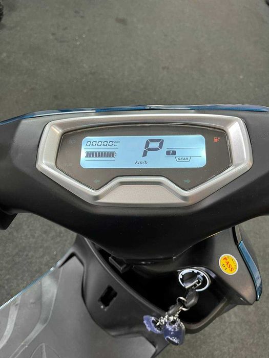 Электроскутер Yadea T9 2500W, графен