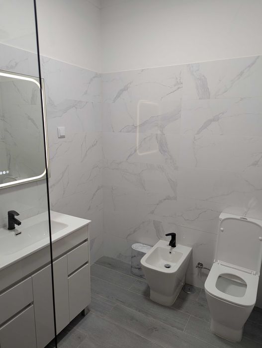 T2 em Oeiras renovado e mobilado