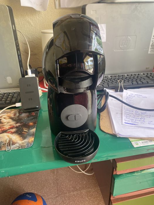 Vende-se maquina de cafe Dolce Gusto piccolo xs