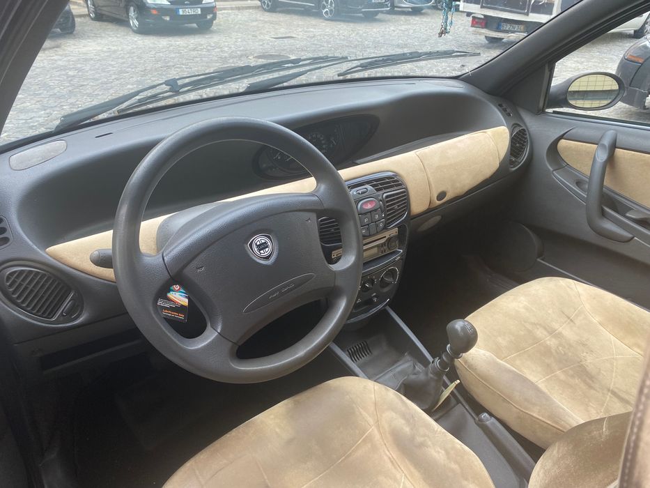 Vendo automóvel em bom estado