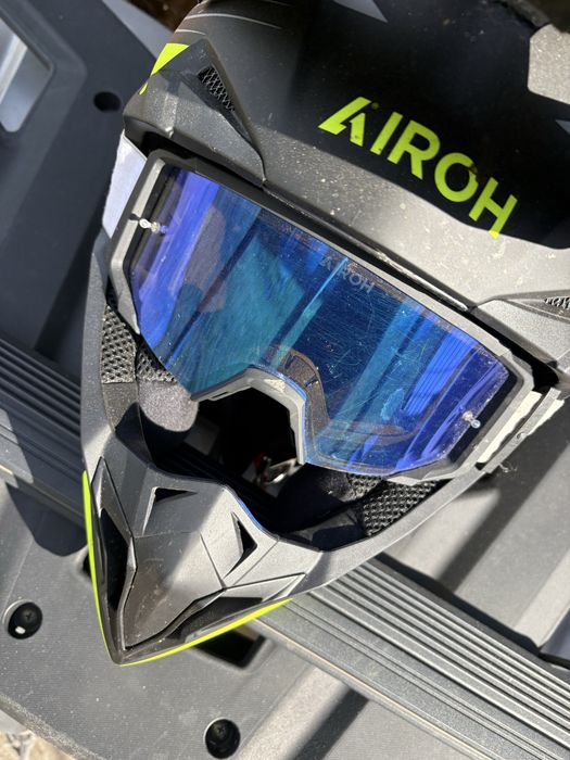 Kask airoh xl jak nowy