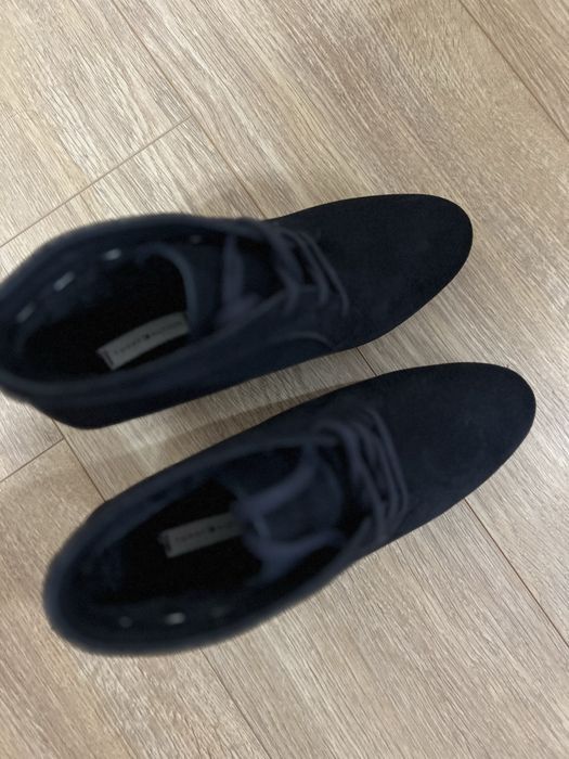 Tommy Hilfiger взуття на танкетці