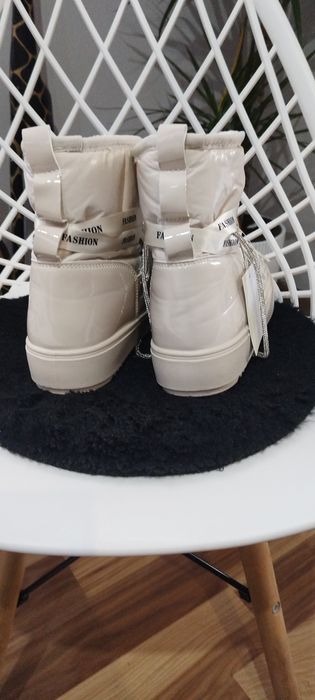 buty śniegowce beżowe śliczne r 39 40