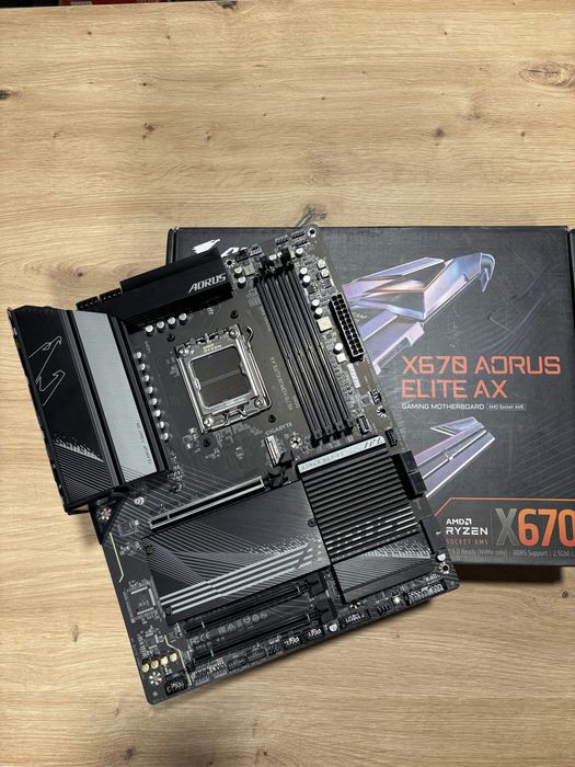Gigabyte X670 AORUS Elite AX — AM5 — Б/У