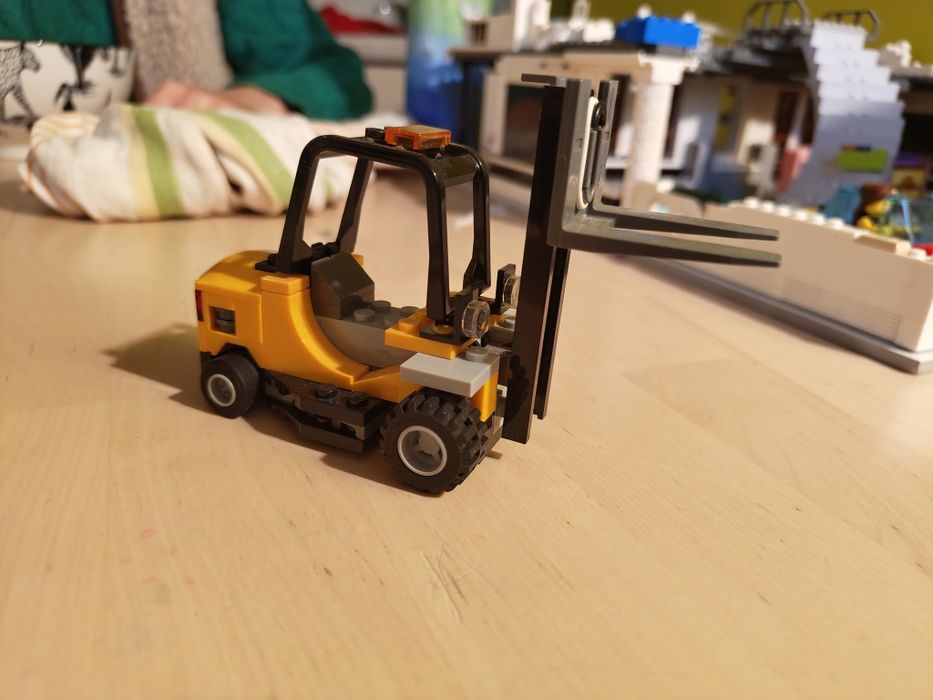 60198 LEGO wózek widłowy