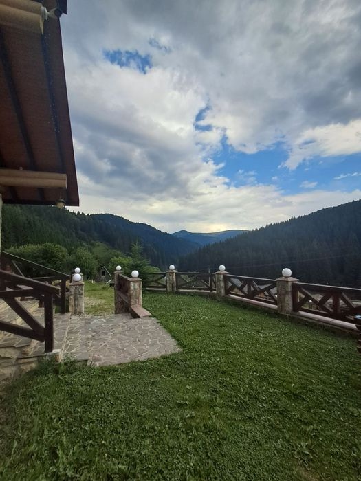 Відпочинок в Карпатах Гостинний двір «FAMILY»