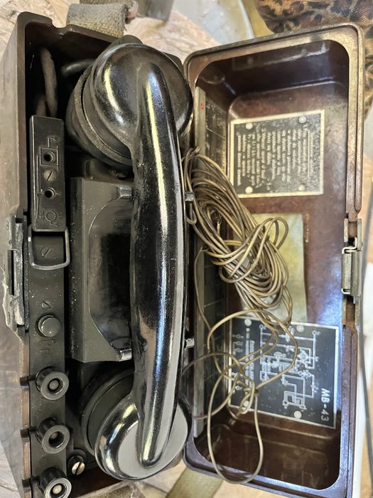 Telefon polowy MB43