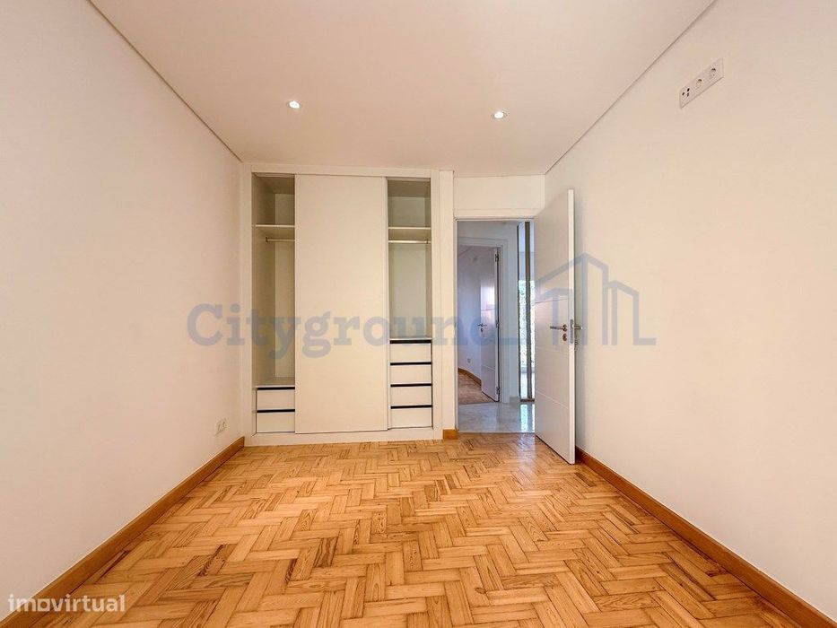 T2 totalmente remodelado e a estrear, com varanda | Olivais, Lisboa