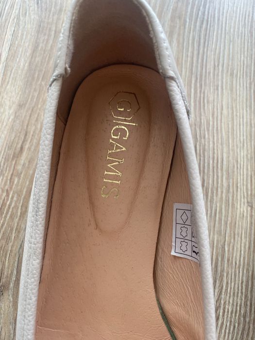 Bury damskie skorzane