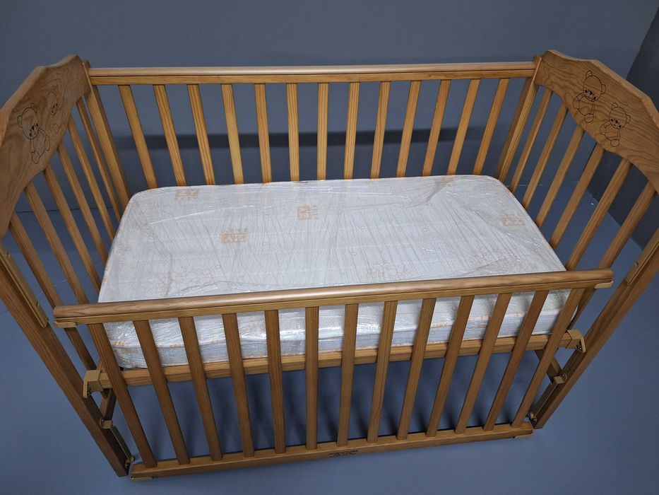 Cama de Bébé e colchão  praticamente novos - Oportunidade Baixa Preço