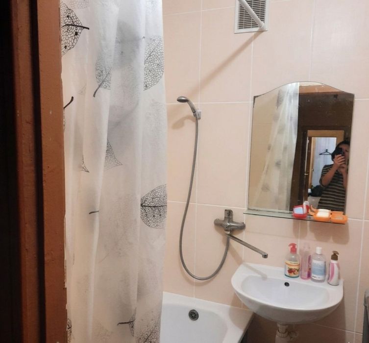 Собственник!  3к квартира, Берестейский просп. 21 (метро КПИ). 3/9 этаж