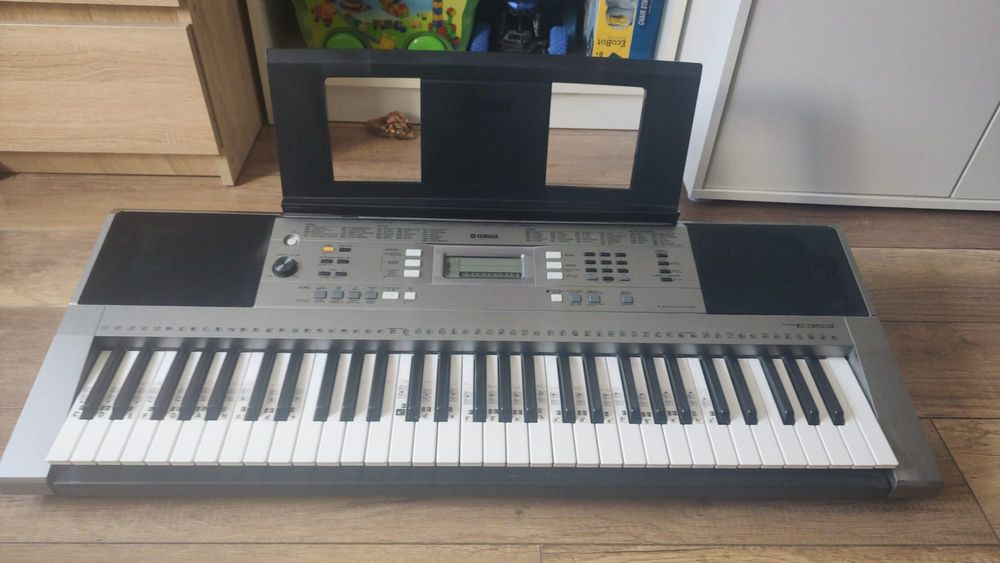 Keyboard Yamaha PSR-E353