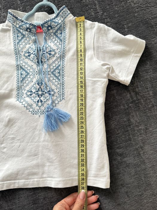 Вишиванка, футболка на 2-3 роки