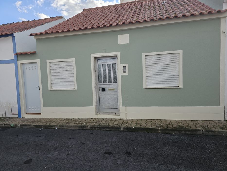 Moradia em canal-caveira