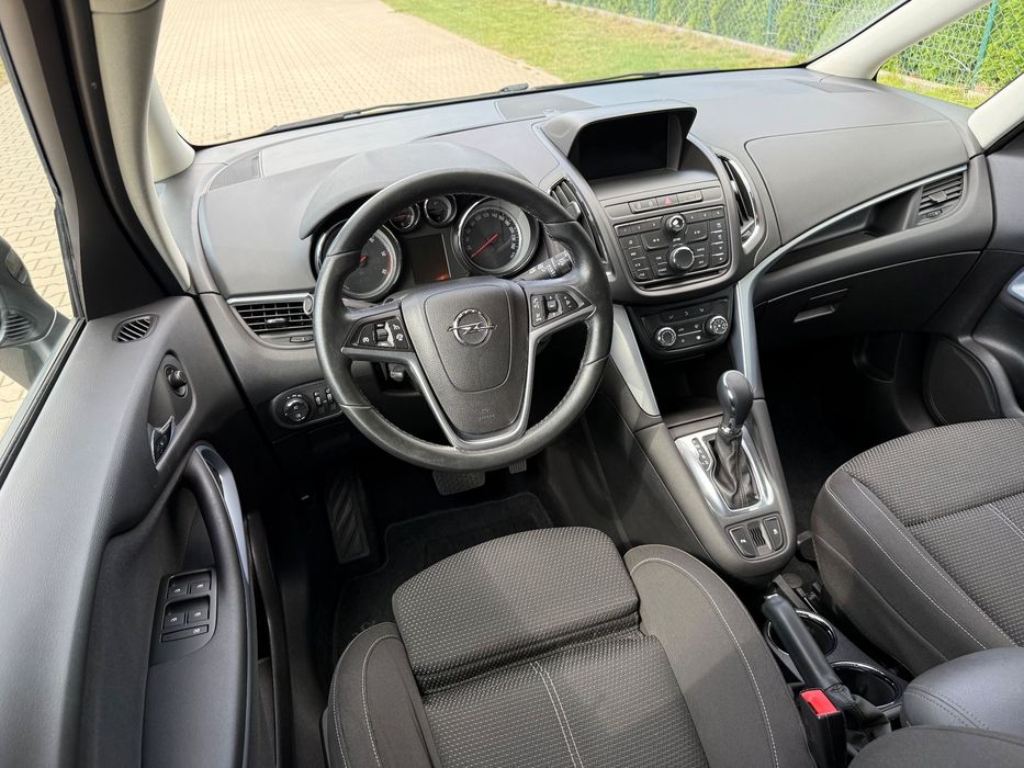Opel Zafira 2.0 Cdti 170KM Automat 7 osób hak zadbany zarejestrowany w PL