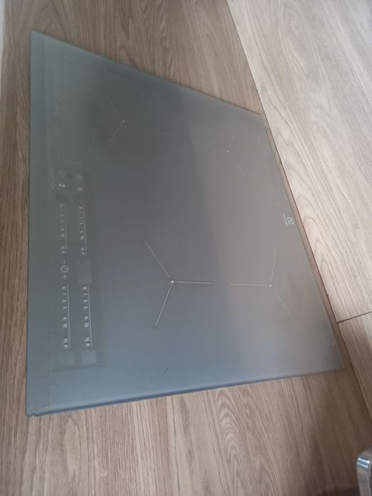 Płyta indukcyjna Electrolux szara