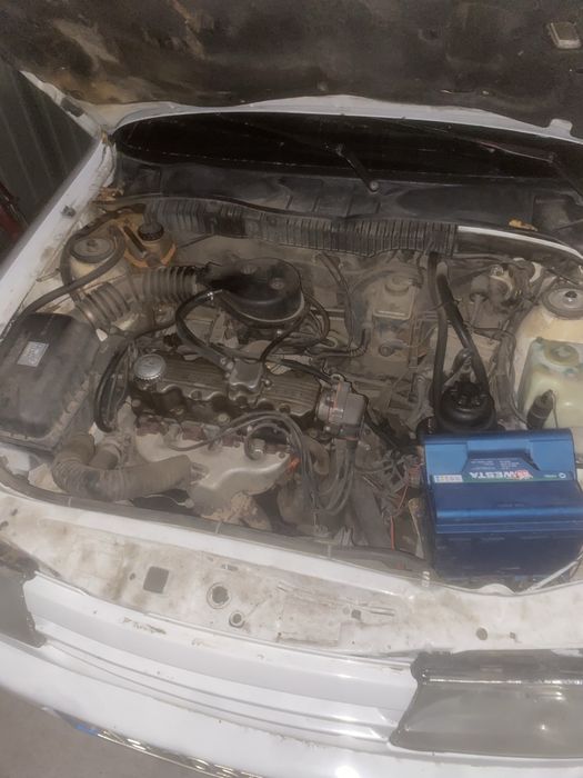 Opel Vecktra a 1992 1.8 бензин