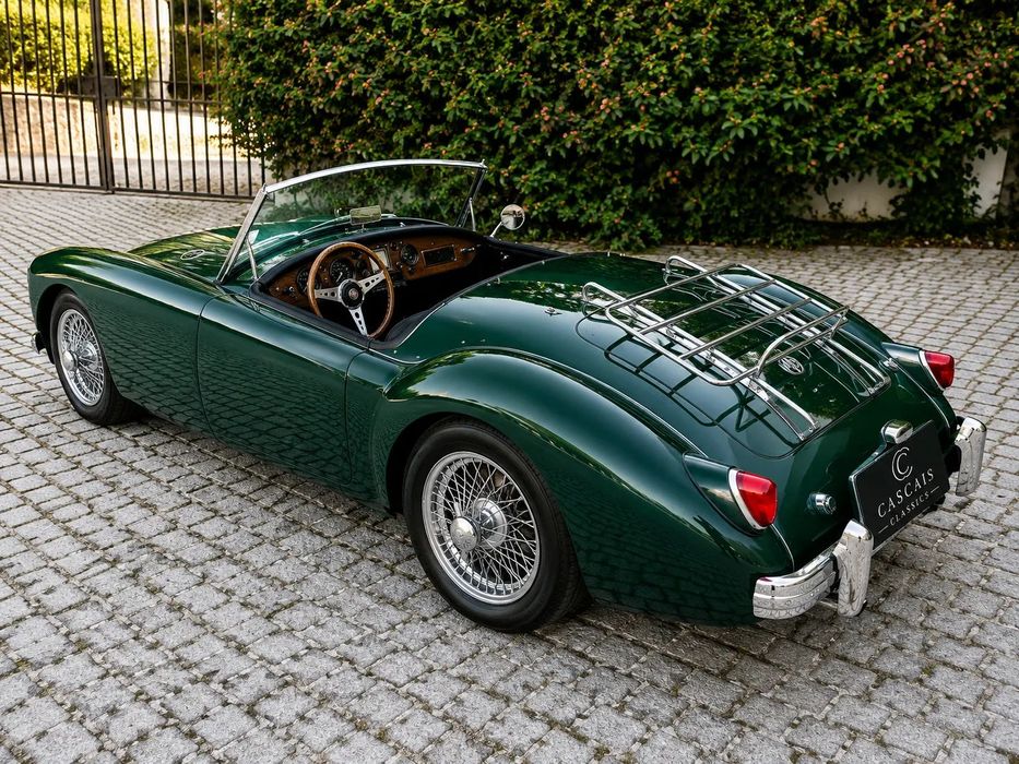 MG MGA
