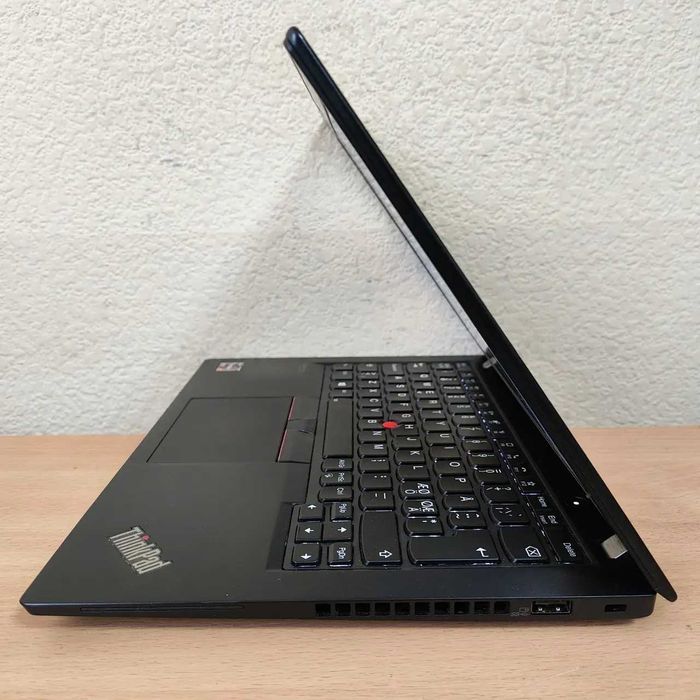 Для подорожей Lenovo X13 G1 13.3”FHD/IPS Ryzen5 6-ядер/8/512GB/Vega6