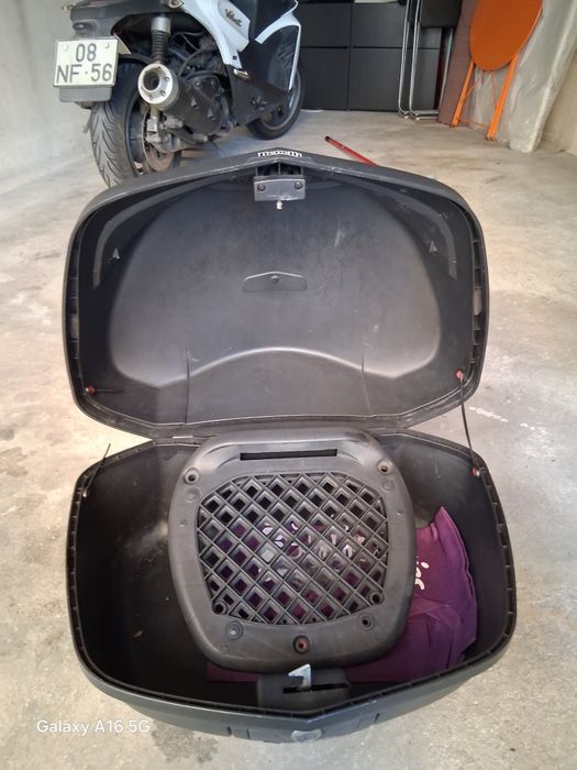 Vendo Top case 48Lt Em bom estado