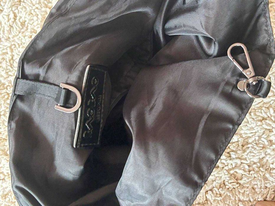 Продам жіночу чорну сумку