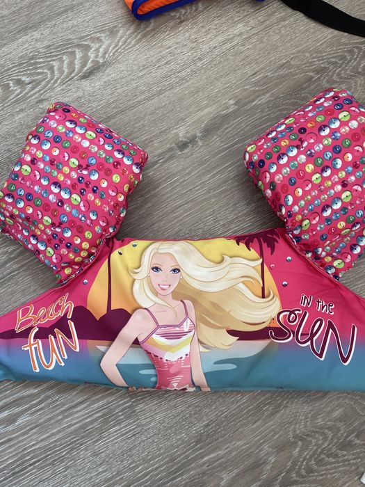 Жилетка для плавання