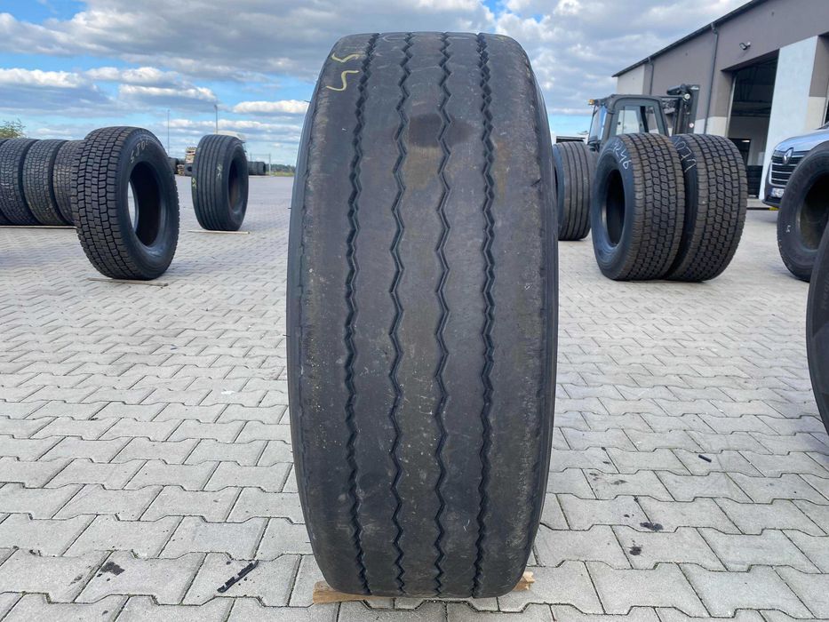 385/65R22.5 Opona BRIDGESTONE R179 AS  6-8mm Naczepa R 179