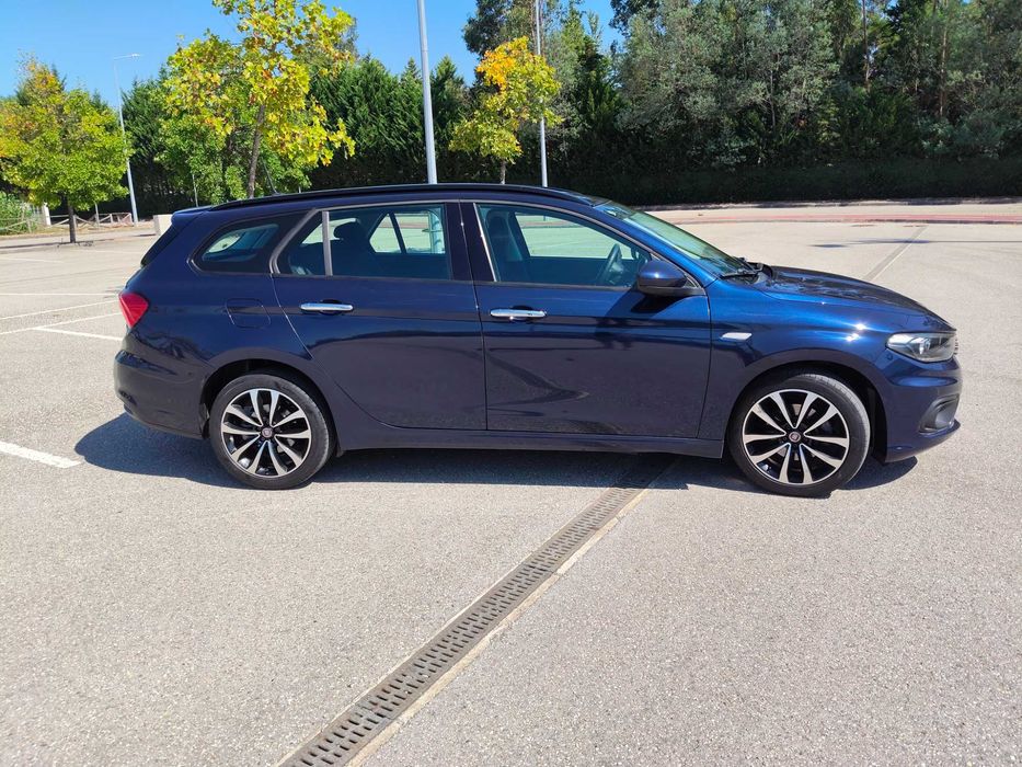 Fiat Tipo SW 1.3 MultiJet Lounge | GPS | Câmara | JLL 17" | Garantia