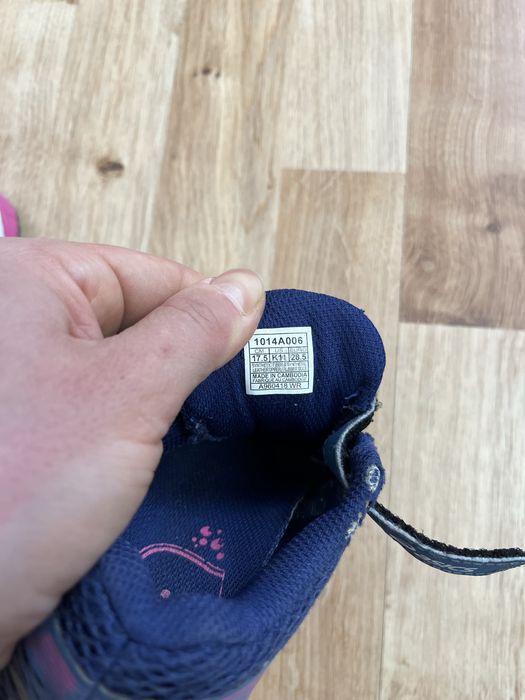 Buty sportowe dla dziewczynki Asics 28