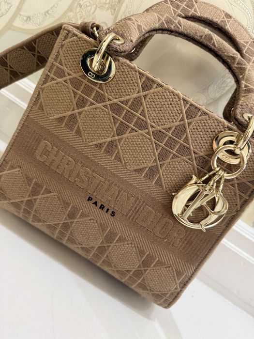 Torebka na ramię z paskiem christian dior