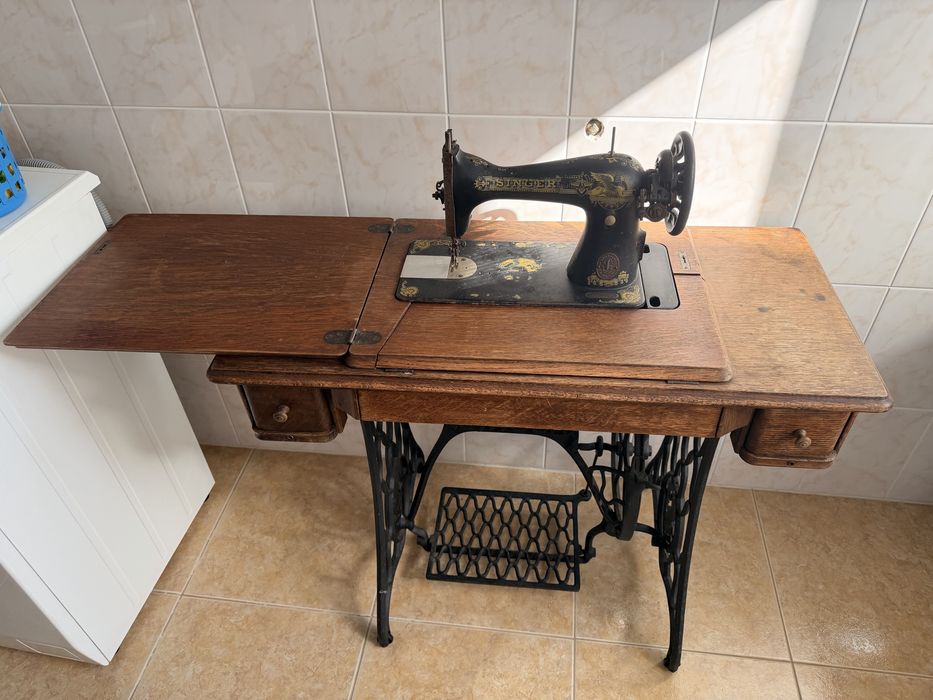 Máquina de costura Singer