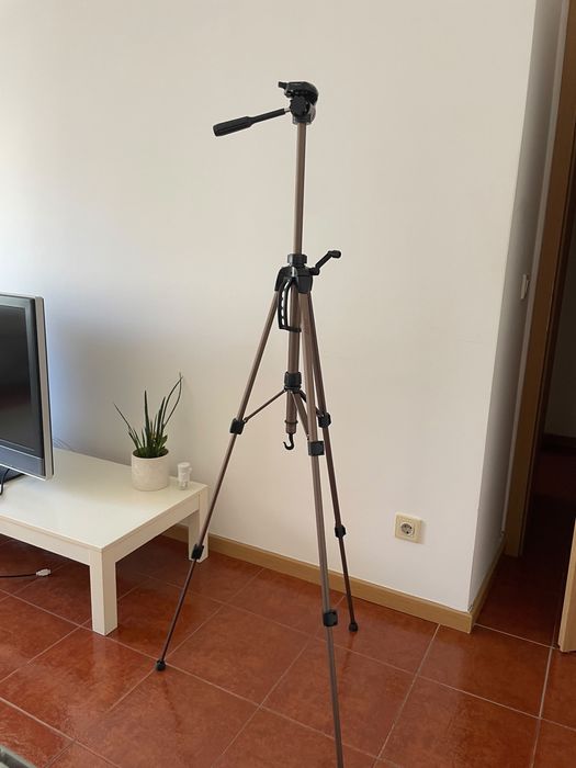 Tripé HAMA STAR 61