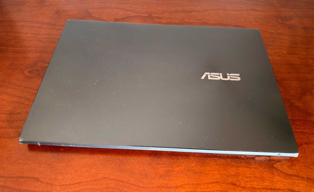 Asus ZenBook UX425J|14"FullHD|i5-1035G1|8Gb Ram|Ssd 512Gb|*Ler Anuncio