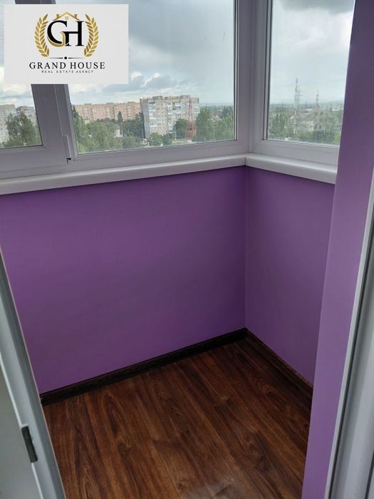 Продам 2 кімнатну квартиру на Незалежності ( Попова)