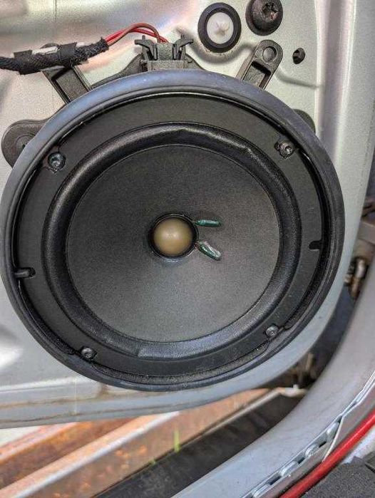 Głośnik przód tył basowy BOSE Audi A3 S3 8P 3D