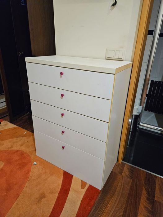 Camiseiro e mesinha de  cabeceira